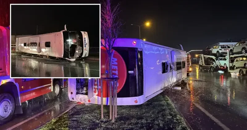 Samsun da yolcu otobüsü devrildi: 7 kişi yaralandı Samsun Haberleri