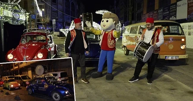 Ramazan ayı boyunca uygulanacak: Klasik araçlarla mahalle mahalle dolaştılar! Bu fikir nereden çıktı diye sordular