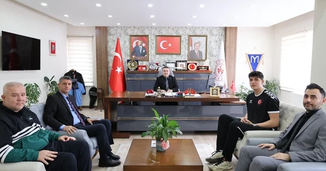 Bilecikli hentbolcu Emirhan Çiftçi U18 Milli Takımı na seçildi Bilecik Haberleri