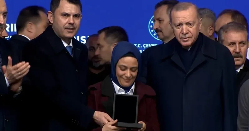 Tamamlanan afet konutları için özel film! Bakan Kurum: Bu başarı hikayesini sonuna kadar izlemek isteyeceksiniz!