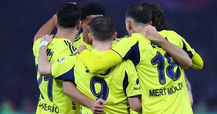 Haydi Fenerbahçe bir tarih de sen yaz!