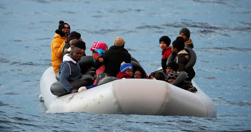 Yunanistan sığınmacıları AB dışına göndermek için sınır dışı merkezleri kuracak