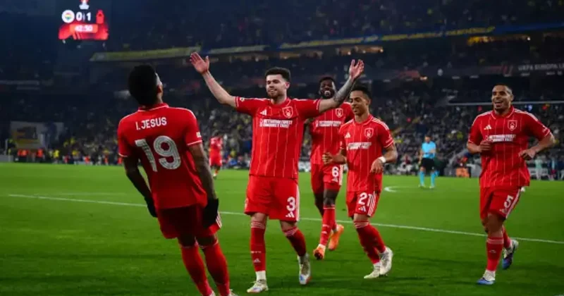 Fenerbahçe ye Avrupa da soğuk duş! İngilizler Kadıköy de fark attı