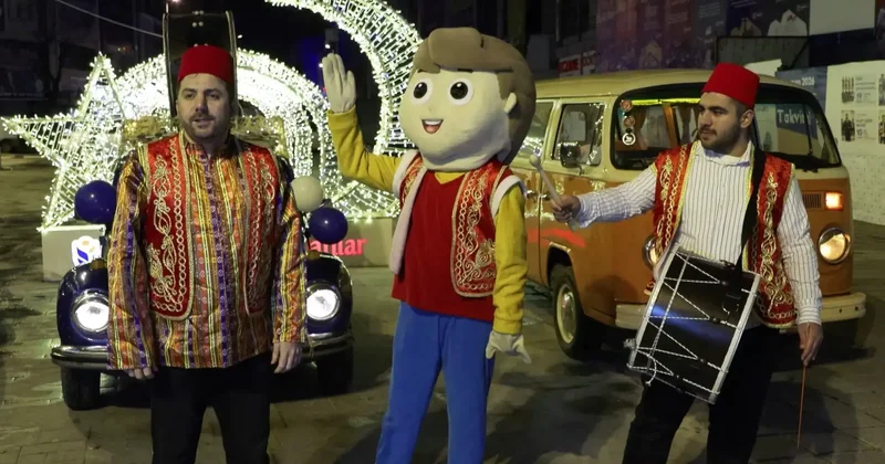 Esenler de vosvoslu sahur geleneği devam ediyor