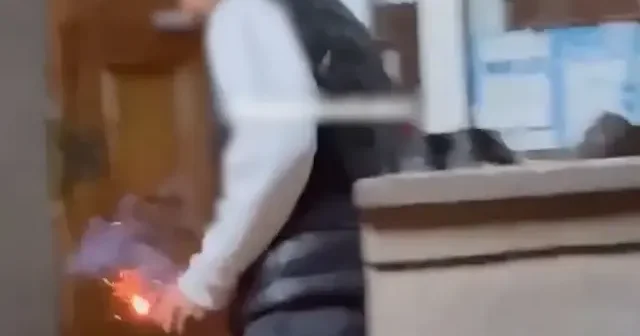 Kayseri’de teravih namazında camiye torpil atıp kaçtı VİDEO İZLE