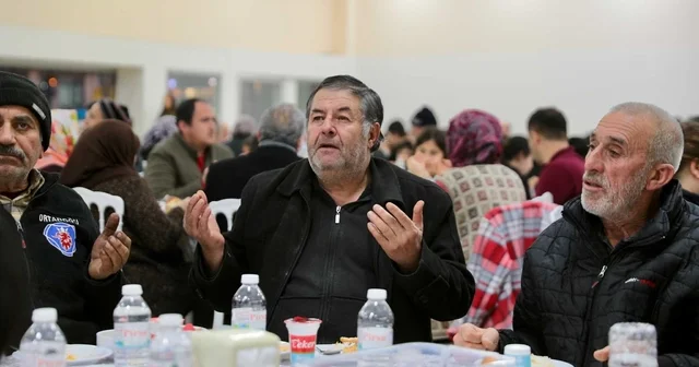 Aliağa da ilk toplu iftar coşkusu İzmir Haberleri