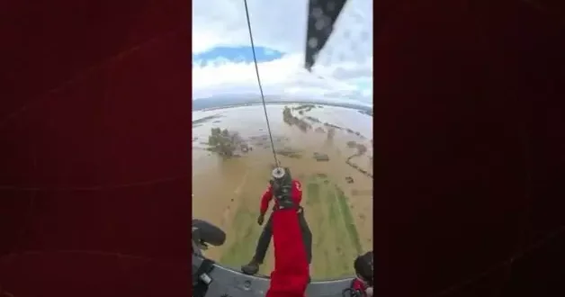 Aydın’da selde mahsur kalan vatandaş Jandarma helikopteriyle kurtarıldı