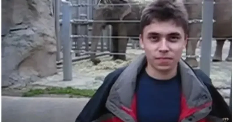 Müzelik eşya oldu! YouTube a yüklenen ilk video satıldı!