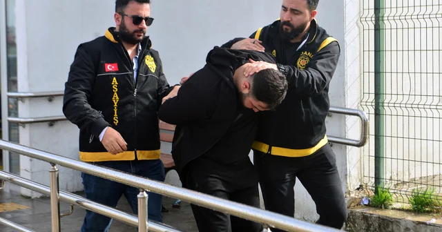 1,5 yaşındaki Mahmut Fatih in bebek arabasına çarpan motosikletin sürücüsü ehliyetsiz çıktı Adana Haberleri