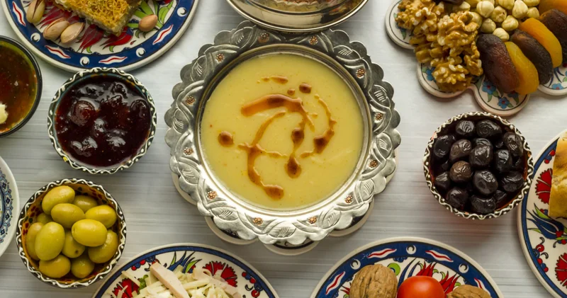 İFTAR DUASI OKUNUŞU VE ANLAMI (Arapça Türkçe): İftarda okunacak dualar neler, oruç açarken hangi sureler okunur? İşte iftarda okunacak dualar ve anlamları