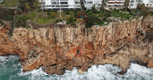 Falezlerdeki kaçak baraka ve asansörü mühürlendi Antalya Haberleri