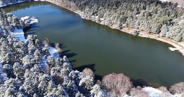 Beyaza bürünen Gölcük Tabiat Parkı dron kamerasında Bolu Haberleri