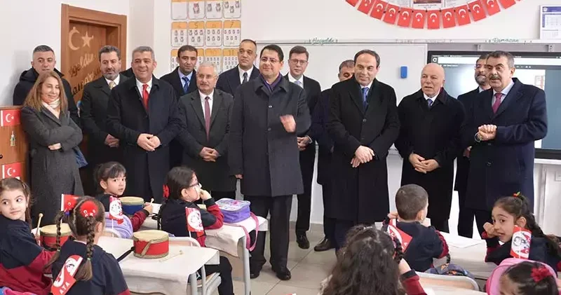 Bakan Tekin, Erzurum da 12 derslikli okulun açılışını yaptı