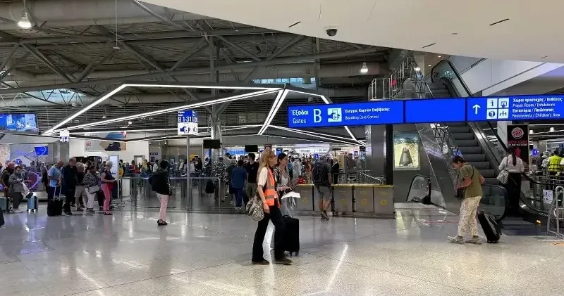 Yunan havacılığı arıza verdi: Uçuşlar yine aksadı Avrupa Haberleri