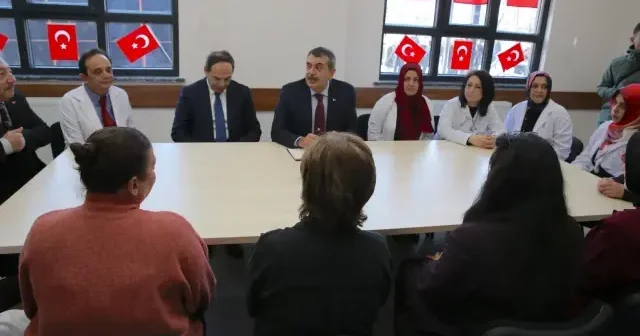 Okullardaki Ramazan etkinliklerini hazmedememişlerdi: Bakan Tekin o bildiriyi hazırlayanlara seslendi VİDEO İZLE