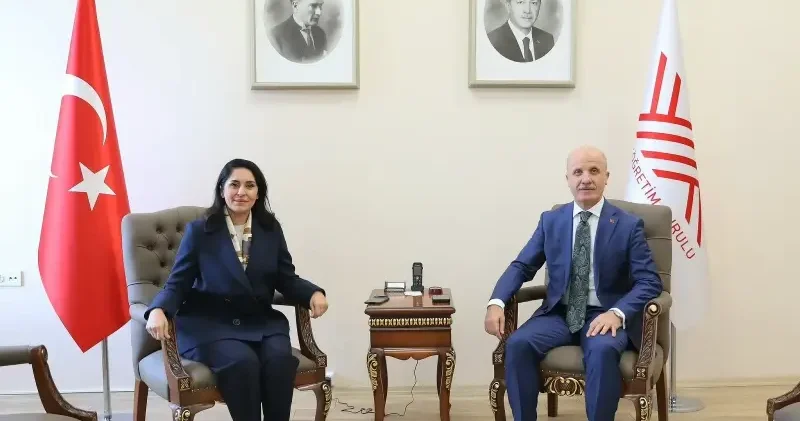 AK Parti Çevre ve Şehircilik Politikaları Başkanlığı Mimarlık eğitimi raporu nu YÖK e sundu Gündem Haberleri