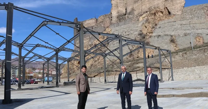 Oltu’da modern kapalı pazar yeri projesi devam ediyor