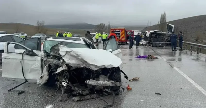 Konya da korkunç kaza: Baba ve oğlu öldü, 4 kişi yaralandı!