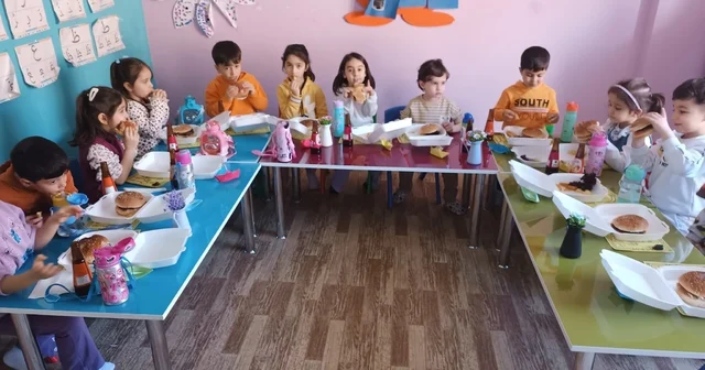 Keban da Kur an kursu öğrencilerine tekne orucu etkinliği düzenlendi Elazığ Haberleri