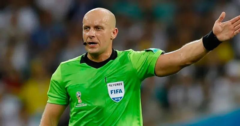 Dünyanın en iyi hakemiydi Liverpool Galatasaray maçına çıkamadan sakatlandı