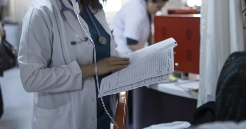 Bayramda 381 bin 559 sağlık personeli kesintisiz hizmet verecek