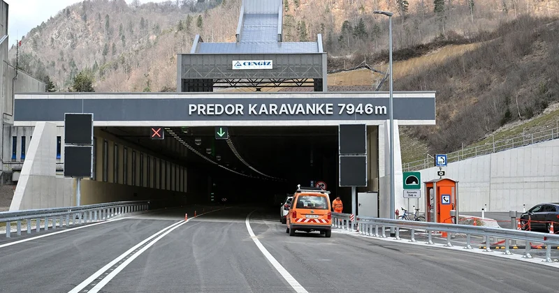 Karavanke Tüneli trafiğe açıldı