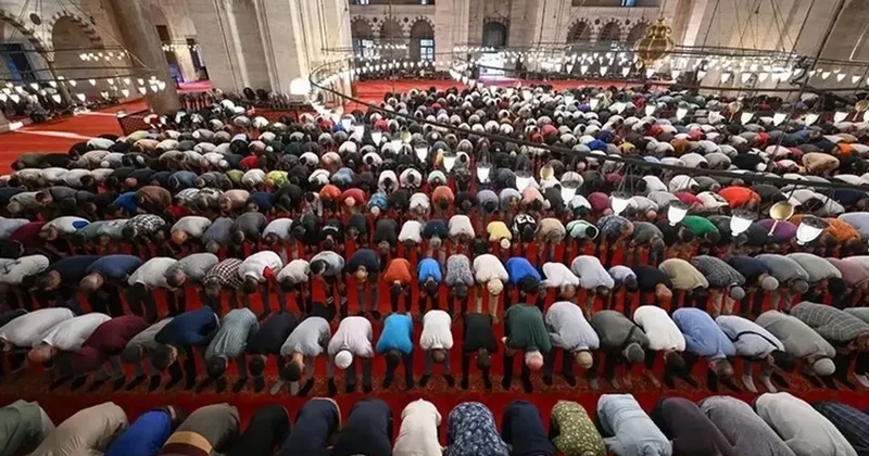 Bayram namazı saat kaçta kılınacak? Diyanet il il açıkladı