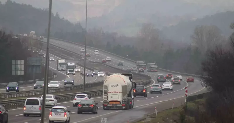 Bayram trafiği Bolu geçişinde artmaya başladı