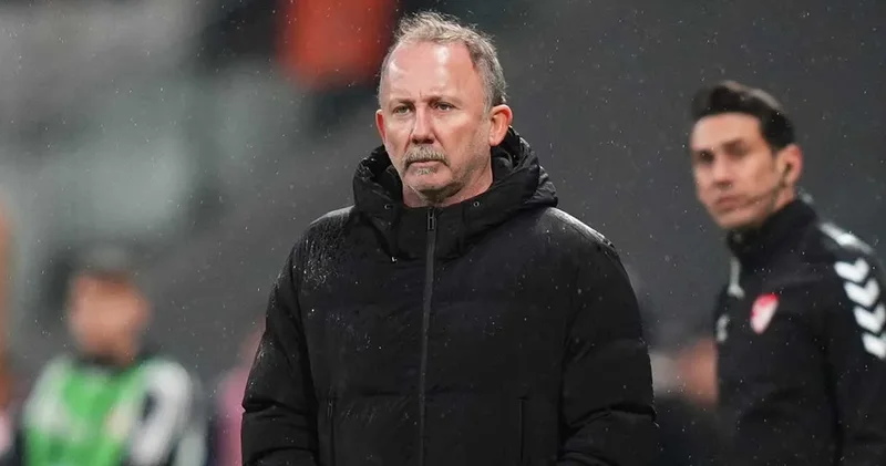 Sergen Yalçın iki futbolcusunu öve öve bitiremedi