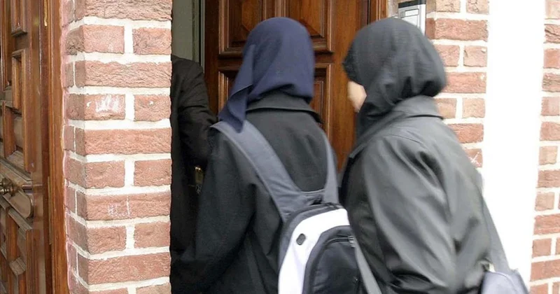 Almanya da Müslümanların yüzde 17 si ayda en az bir kez açıkça ayrımcılığa uğradı