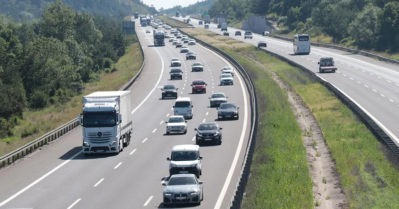 Yollarda Ramazan Bayramı trafiği için ağır vasıta düzenlemesi