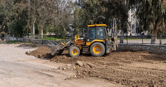 Karşıyaka Dedebaşı na yeni yaşam alanı Atıl alanlar parka dönüşüyor İzmir Haberleri