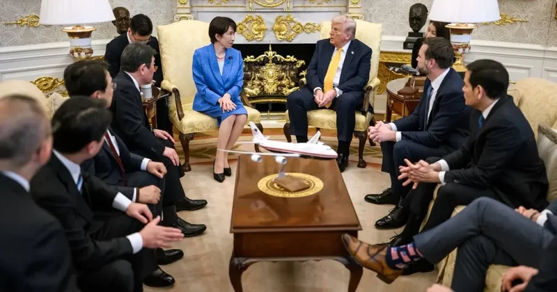 Trump tan Japonya Başbakanı nın yanında şok Pearl Harbor çıkışı