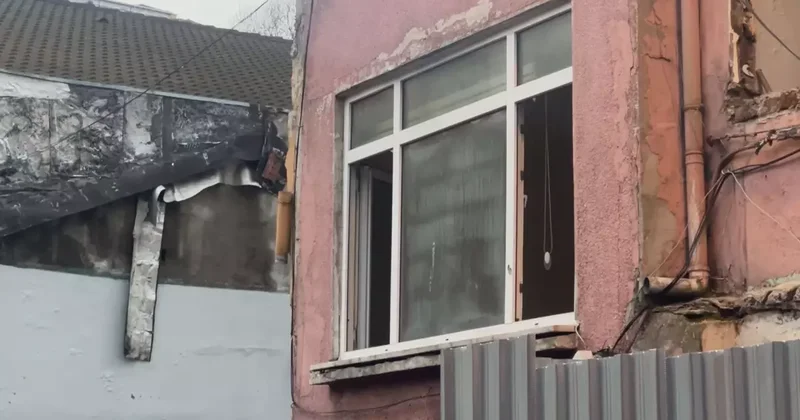 Beyoğlu nda Yangında Bebek Hayatını Kaybetti