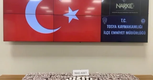 Kastamonu da 9 bin 642 adet sentetik ecza hapı ele geçirildi Kastamonu Haberleri