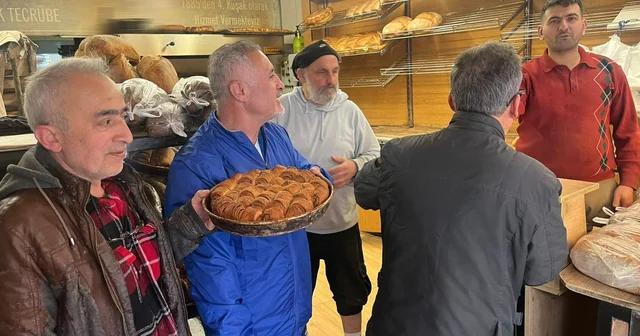 Bayramın tescilli lezzeti haşhaşlı lokuma yoğun ilgi Kütahya Haberleri