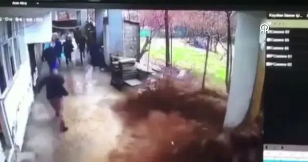 Sel bir anda bastı: Şırnak’ta ölümden kaçış kameraya yansıdı