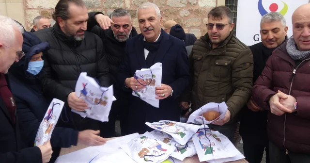 Kocaeli de, arife gününe özel pişirilen bayram çöreği ikram edildi Kocaeli Haberleri