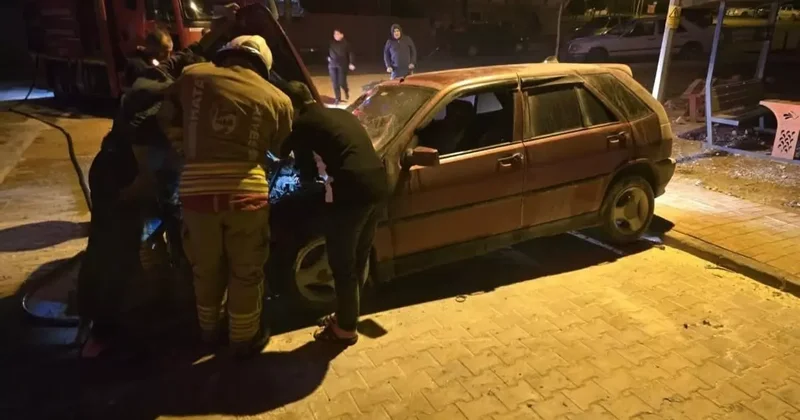 İskenderun’da otomobiL yangını