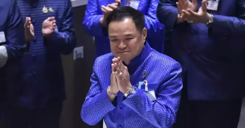 Tayland’da yeniden Charnvirakul dönemi!