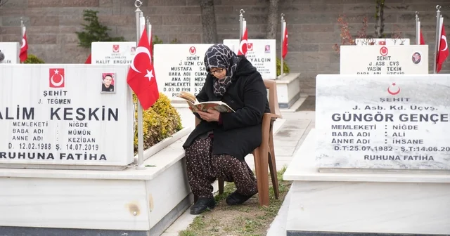 Niğde de bayram arifesinde şehitlikler ziyaret edildi Niğde Haberleri