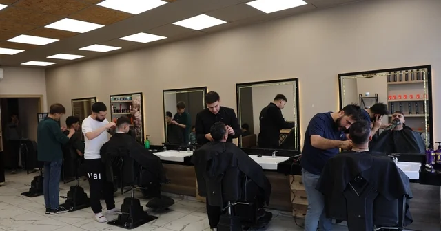 Müşteriler tıraşı son güne bıraktı: Berberler yoğunluktan randevu sistemine geçti Diyarbakır Haberleri