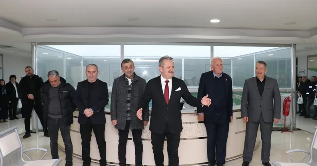 Başkan Koloğlu ilk belediye personelleri ile bayramlaştı Düzce Haberleri