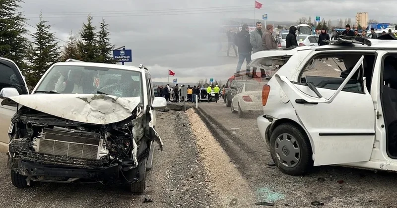 Kayganlaşan yolda zincirleme kaza: 2 ölü, 7 yaralı Sözcü Gazetesi