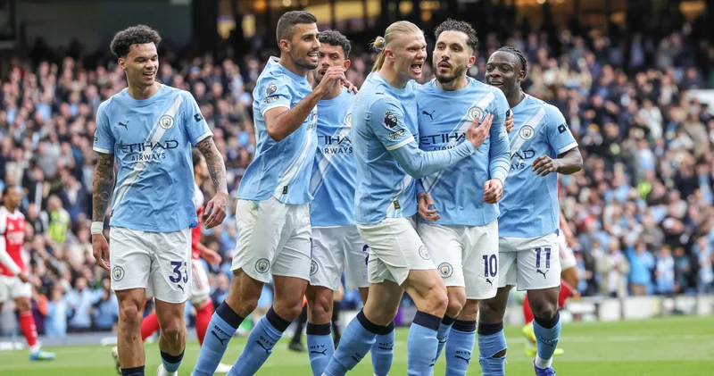 Premier Lig’de zirve yarışında Manchester City, Arsenal’i mağlup etti!