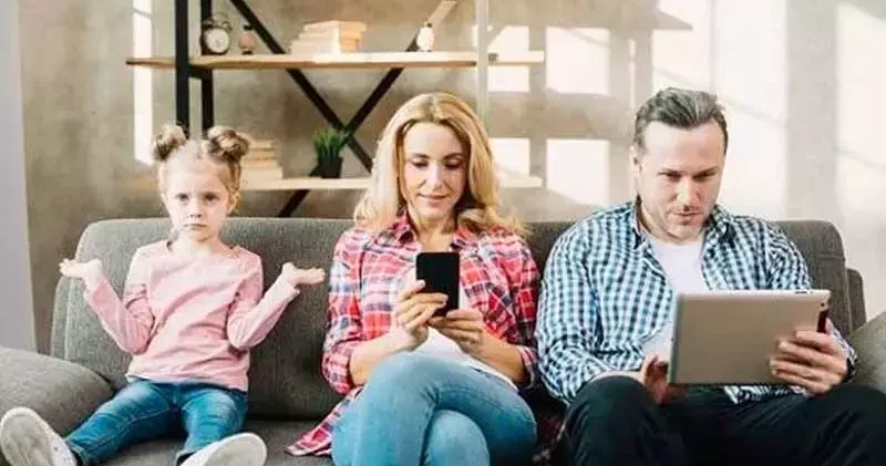 Ebeveynler çocuklarını takip etmeli, onlarla yakından ilişki kurmalı