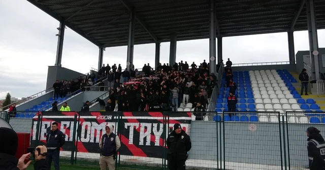 Gergin geçen maçların kazananları Osmaneli takımları oldu Bilecik Haberleri