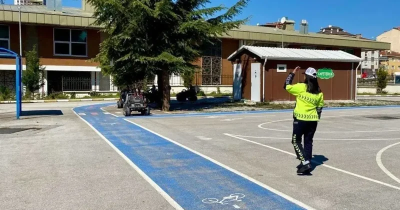 Bilecik’te öğrencilere trafik eğitimi