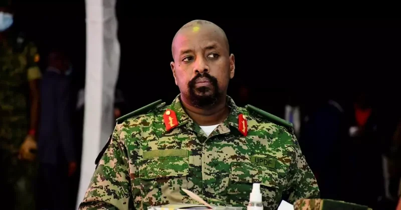 Ugandalı general yine Türkleri hedef aldı: Alçak general sınırı aştı!