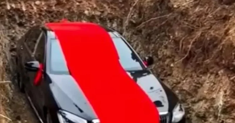 Vasiyeti üzerine 19 milyonluk aracı mezara gömdüler: Ceza yağdı! Sözcü Gazetesi